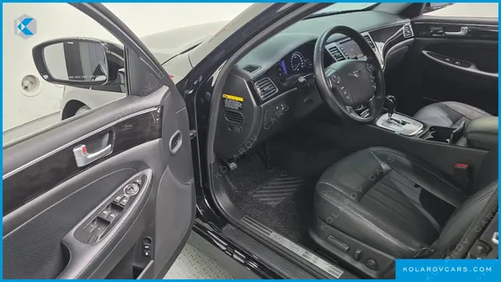 HYUNDAI GENESIS BH330 MODERN