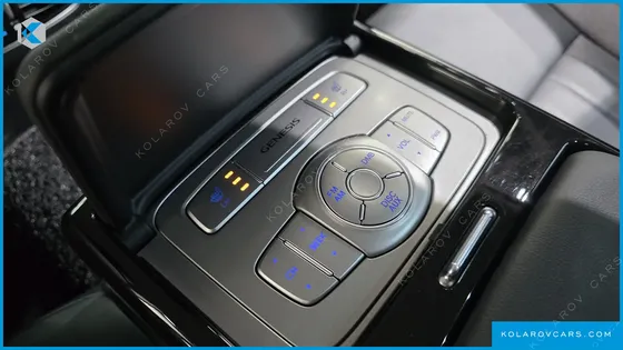 HYUNDAI GENESIS BH330 MODERN