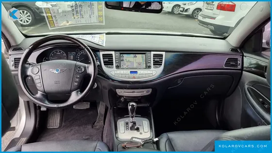 HYUNDAI GENESIS BH 330 LUXURY