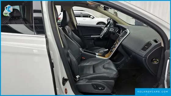 VOLVO XC60 D4