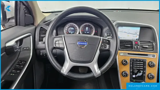 VOLVO XC60 D4