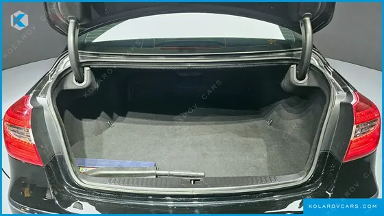 HYUNDAI GENESIS BH 330 LUXURY