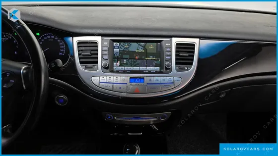 HYUNDAI GENESIS BH330 MODERN