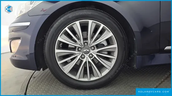 HYUNDAI GENESIS BH330 PREMIUM
