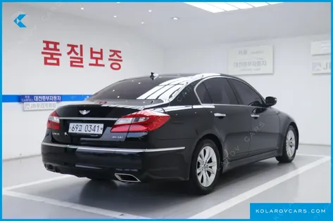 HYUNDAI GENESIS BH330 MODERN