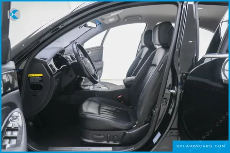HYUNDAI GENESIS BH330 MODERN