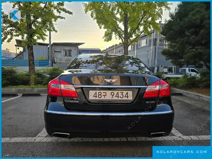 HYUNDAI GENESIS BH330 MODERN