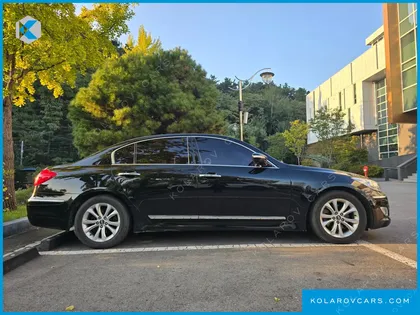 HYUNDAI GENESIS BH330 MODERN