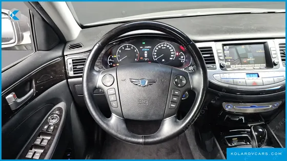 HYUNDAI GENESIS BH 330 GRAND