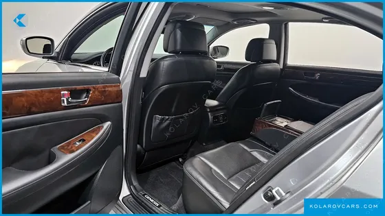 HYUNDAI GENESIS BH 380 LUXURY