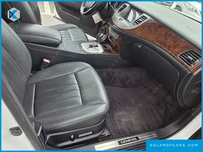 HYUNDAI GENESIS BH 330 GRAND