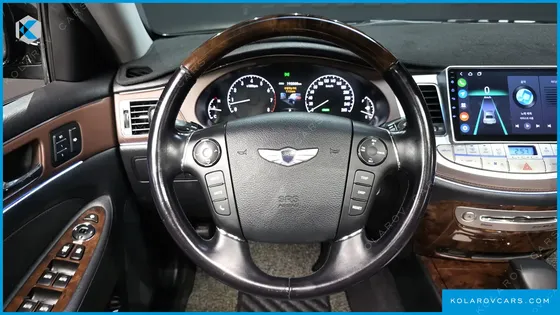 HYUNDAI GENESIS BH 330 LUXURY