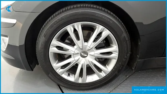 HYUNDAI GENESIS BH 380 LUXURY