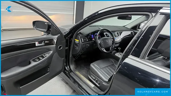 HYUNDAI GENESIS BH330 MODERN