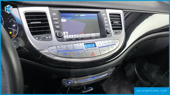 HYUNDAI GENESIS BH330 MODERN