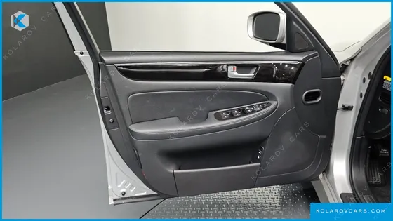HYUNDAI GENESIS BH 330 GRAND