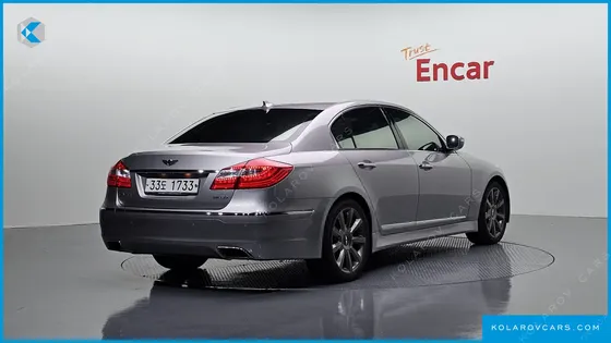 HYUNDAI GENESIS BH330 MODERN
