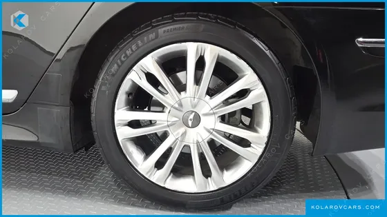HYUNDAI GENESIS BH 330 LUXURY