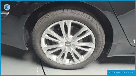 HYUNDAI GENESIS BH 330 LUXURY