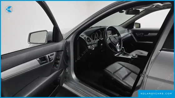 MERCEDES C-CLASS C200 CGI AVANTGARDE