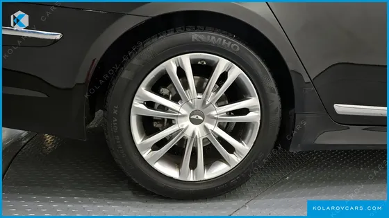 HYUNDAI GENESIS BH 330 LUXURY
