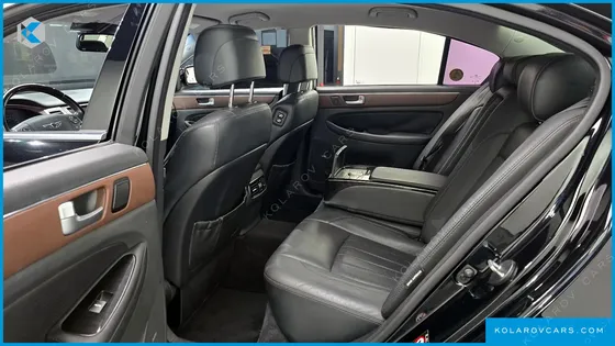 HYUNDAI GENESIS BH 330 LUXURY