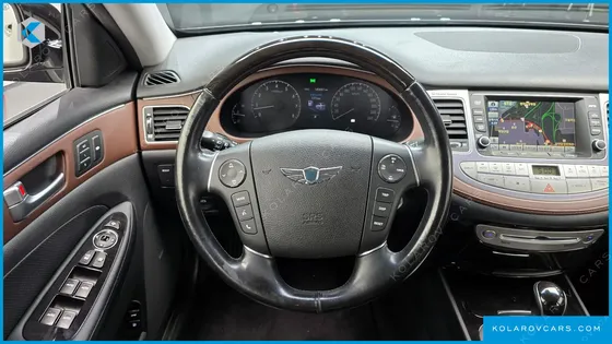 HYUNDAI GENESIS BH 330 LUXURY