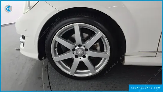 MERCEDES C-CLASS C200 CGI AVANTGARDE STYLE PACKAGE