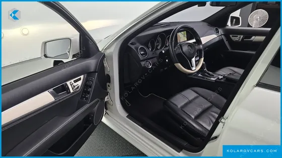 MERCEDES C-CLASS C200 CGI AVANTGARDE STYLE PACKAGE