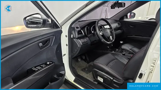 KGM - SSANGYONG TIVOLI DIESEL AX 2WD
