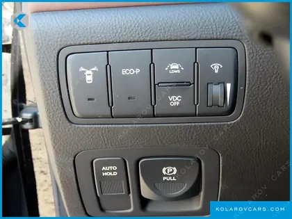 HYUNDAI GENESIS BH330 PREMIUM