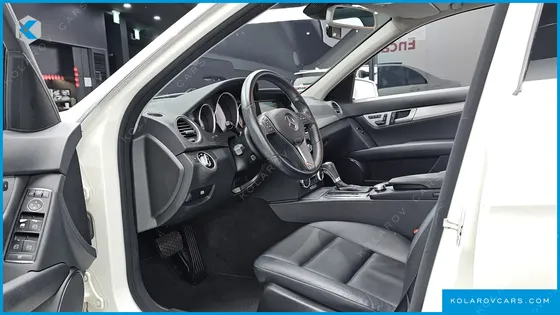 MERCEDES C-CLASS C200 CGI AVANTGARDE