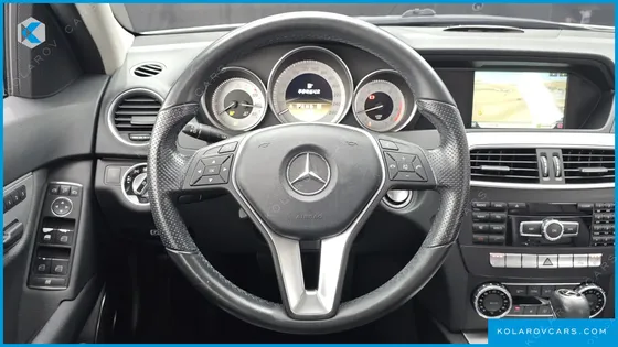 MERCEDES C-CLASS C200 CGI AVANTGARDE