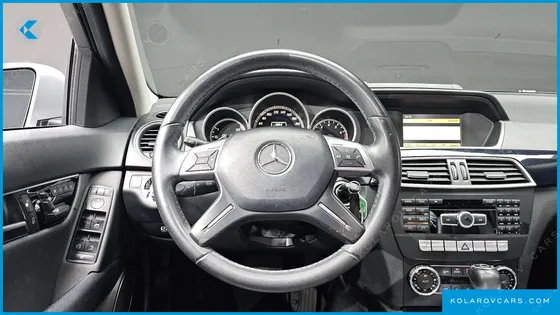 MERCEDES C-CLASS C200 CGI