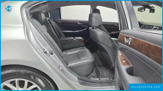 HYUNDAI GENESIS BH 330 GRAND
