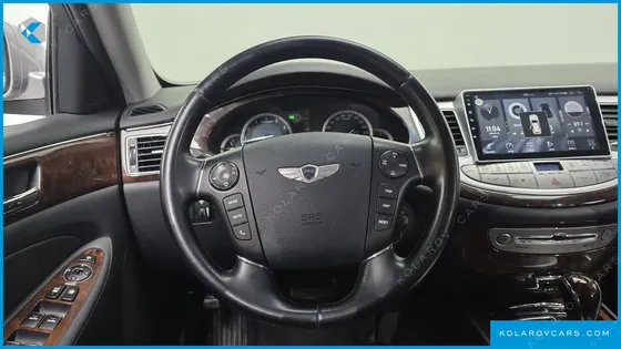 HYUNDAI GENESIS BH 330 GRAND