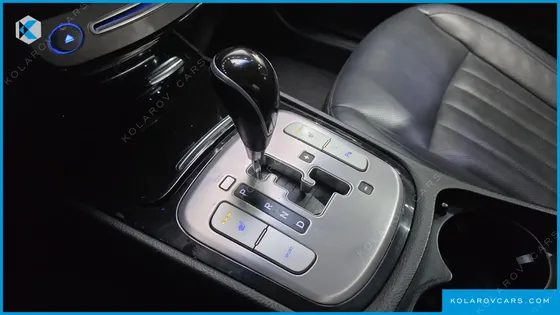 HYUNDAI GENESIS BH330 MODERN