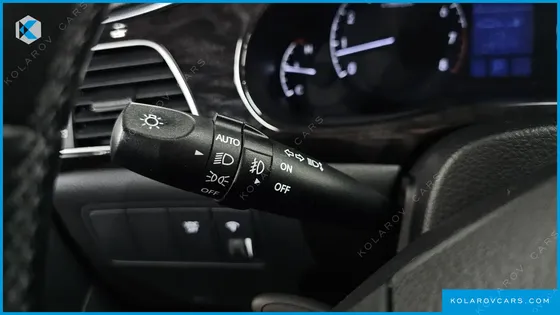 HYUNDAI GENESIS BH330 MODERN