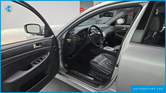 HYUNDAI GENESIS BH 330 LUXURY