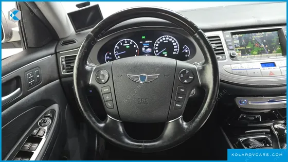 HYUNDAI GENESIS BH 330 LUXURY