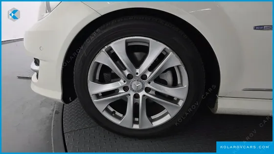 MERCEDES C-CLASS C200 CGI AVANTGARDE