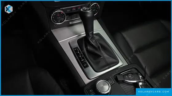 MERCEDES C-CLASS C200 CGI AVANTGARDE