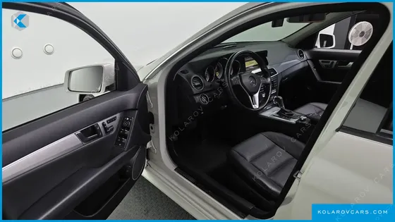 MERCEDES C-CLASS C200 CGI AVANTGARDE