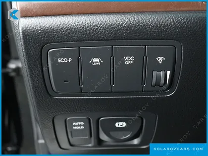 HYUNDAI GENESIS BH 330 LUXURY