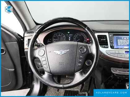 HYUNDAI GENESIS BH 330 LUXURY