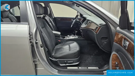 HYUNDAI GENESIS BH 330 LUXURY