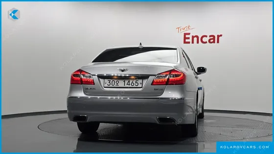HYUNDAI GENESIS BH330 MODERN