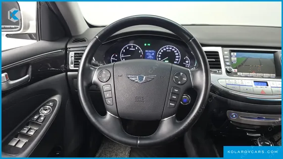 HYUNDAI GENESIS BH330 MODERN