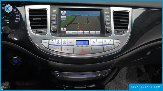 HYUNDAI GENESIS BH330 MODERN