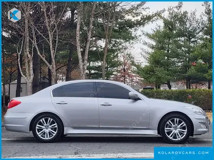 HYUNDAI GENESIS BH 330 LUXURY